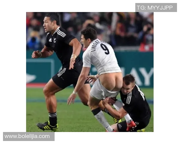 足球明星搞笑外号大揭秘让你捧腹大笑的趣味集锦