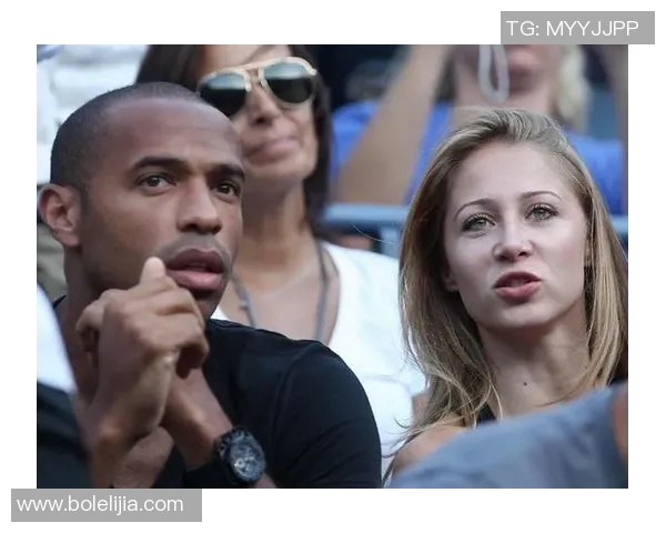 足球明星的妻子们颜值如何揭秘她们的魅力与风采