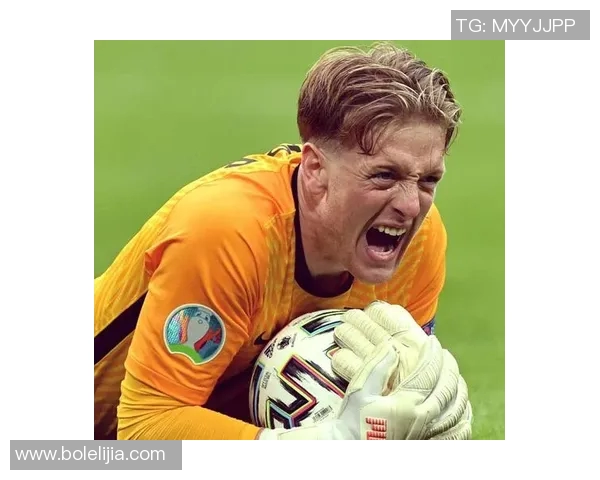 黄色头发的足球明星如何在赛场上闪耀光芒与魅力 黄色头发的足球明星如何在赛场上闪耀光芒与魅力