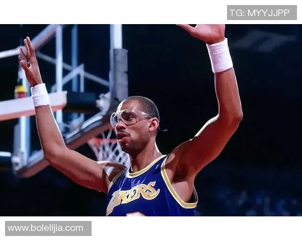 非洲篮球巨星闪耀全球探秘十大篮球明星的传奇与成就